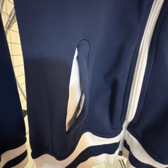Nike Dark Blue Yankees Track Jacket - Picture 8 of 11